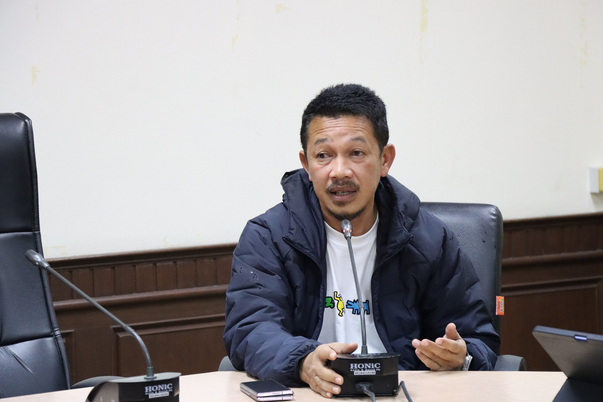 ประชุมคณะทำงานและเจ้าหน้าที่รับผิดชอบศูนย์ปฏิบัติการฉุกเฉินเทศบาลเมืองตากใบ ในการแก้ไขปัญหารับสถานการณ์อุทกภัยและวาตภัย ในเขตพื้นที่เทศบาลเมืองตากใบ