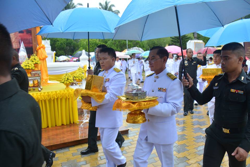 เทศบาลเมืองตากใบ ร่วมพิธีถวายผ้าพระกฐินพระราชทาน<br>ณ วัดชลธาราสิงเห